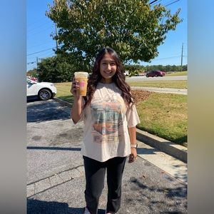 Meet your Posher, Daniela